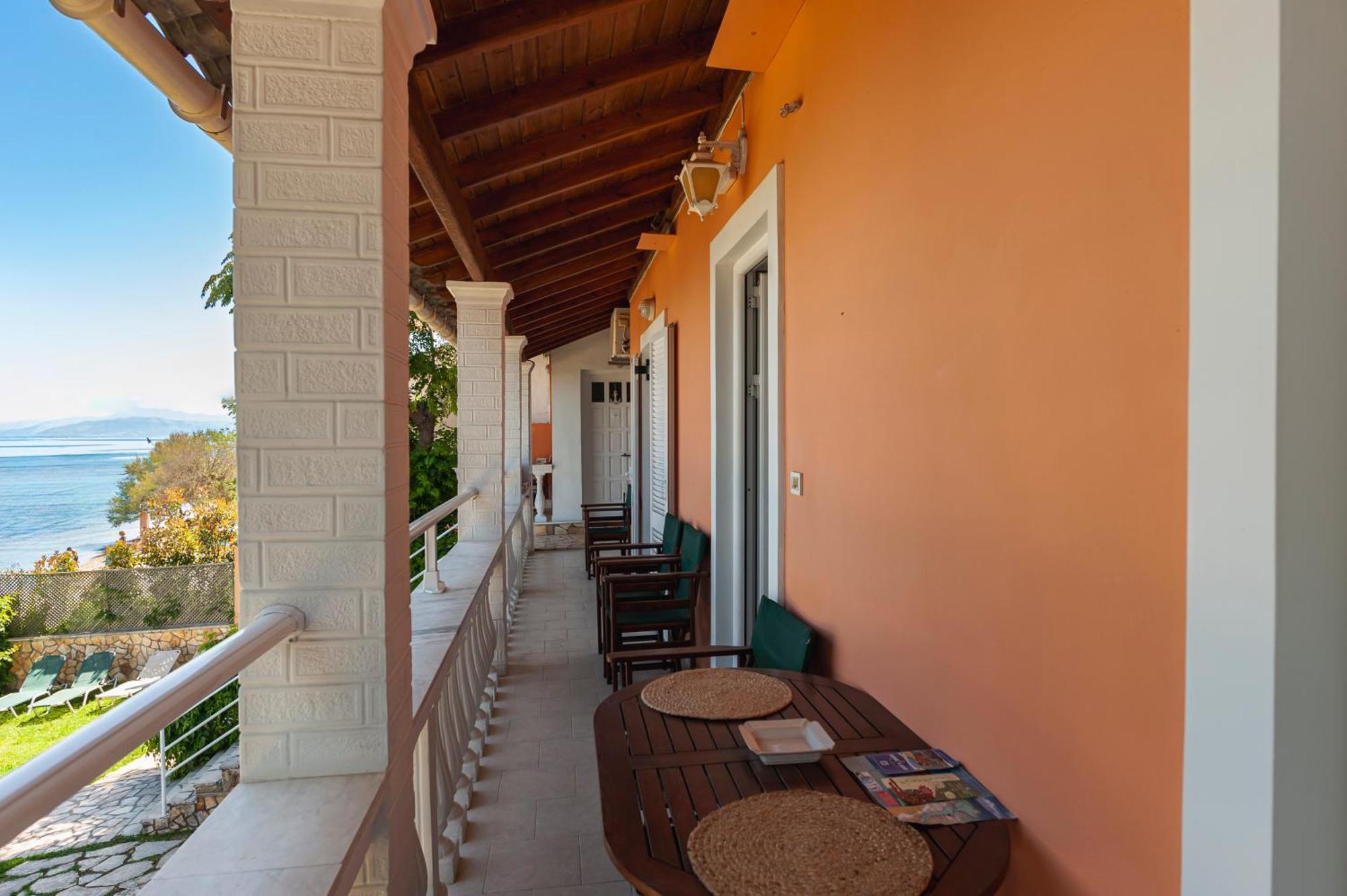 Anna Boukari Apartament